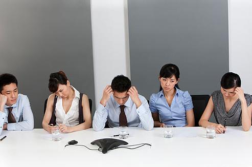 公關公司的媒介人員為誰做事？